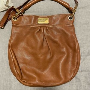 Marc Jacobs- tan color